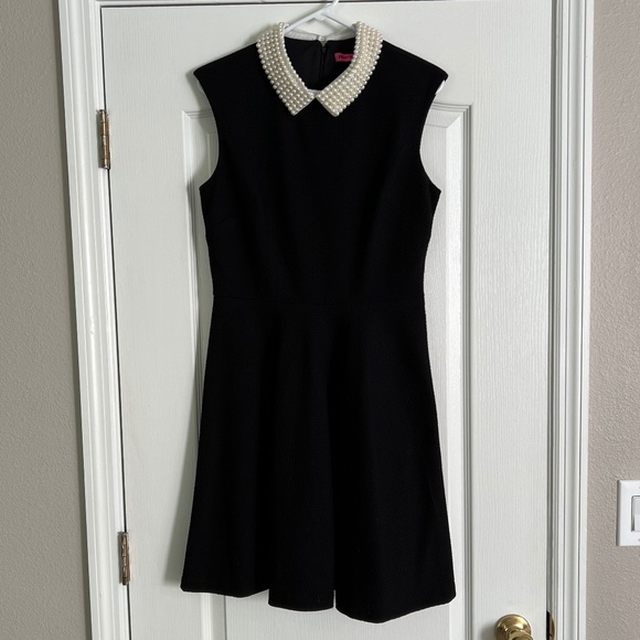 Betsey Johnson Dresses & Skirts - Betsy Johnson Black dress with pearl collar